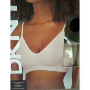 DKNY Women’s 2pk bra set. NWT Pink and Black.
